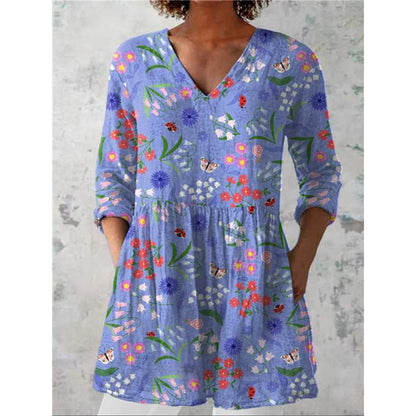 Relaxed and comfortable digital-print, round-neck, short-sleeve women's top