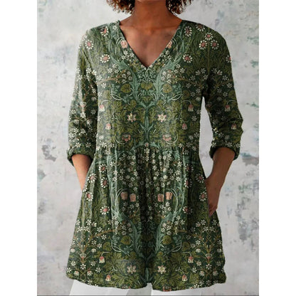 Relaxed and comfortable digital print women's round-neck short-sleeve top