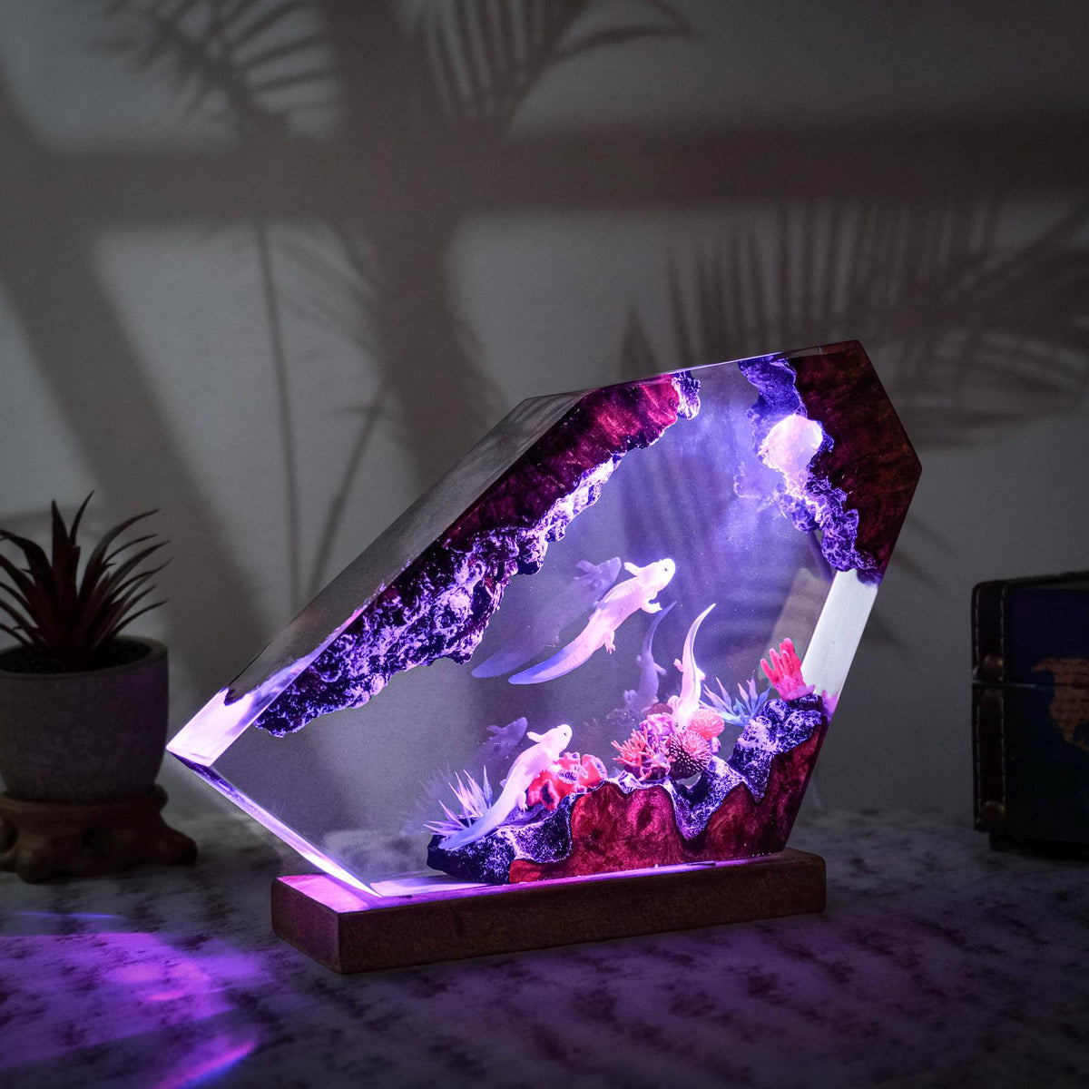 Resin lamp