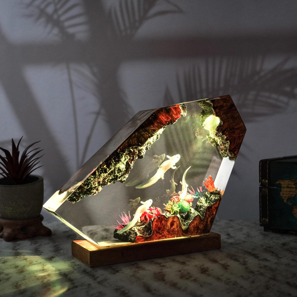 Resin lamp