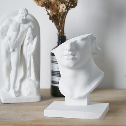Resin Sculpture Statue