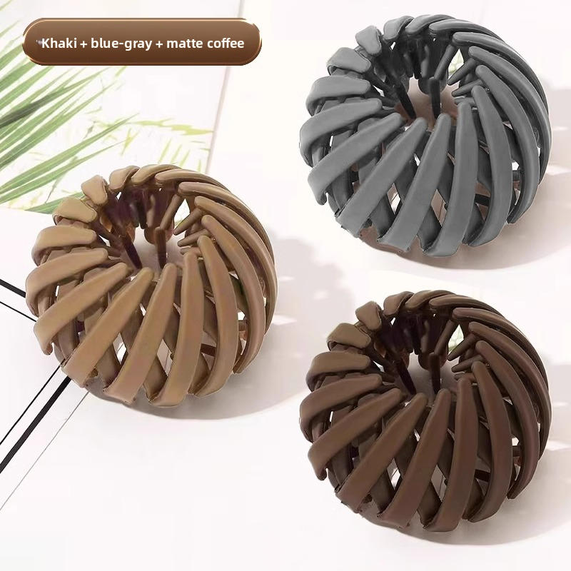 Retractable Hair Bun Maker Clip