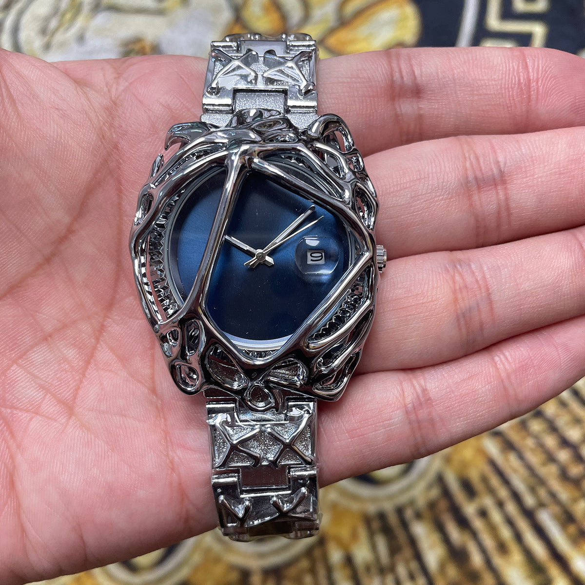 Retro Alien Cobweb Quartz Watch