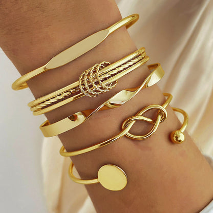 Retro and simple bracelet