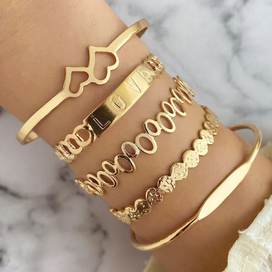 Retro and simple bracelet