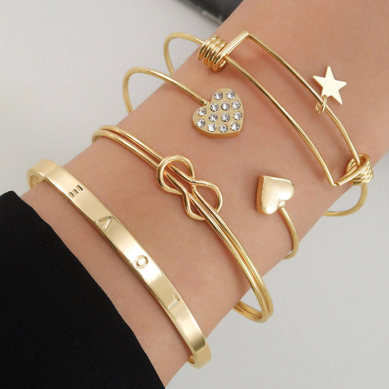 Retro and simple bracelet