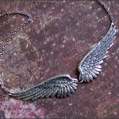 Retro Angel Wing Necklace