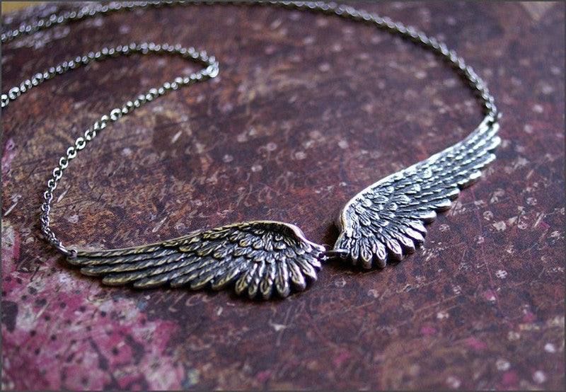 Retro Angel Wing Necklace