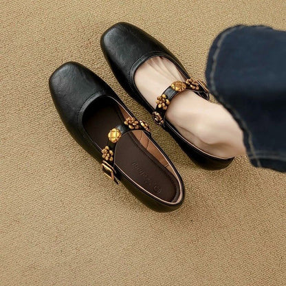 Retro Buckle Flat Shoes
