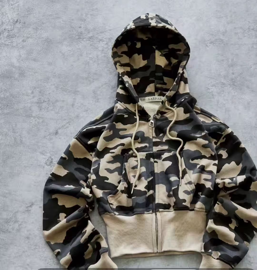 Retro Camouflage Women's Sweatshirt and Trousers Set