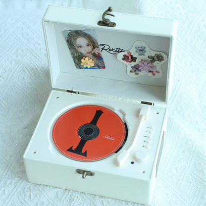 Retro CD Player with Bluetooth