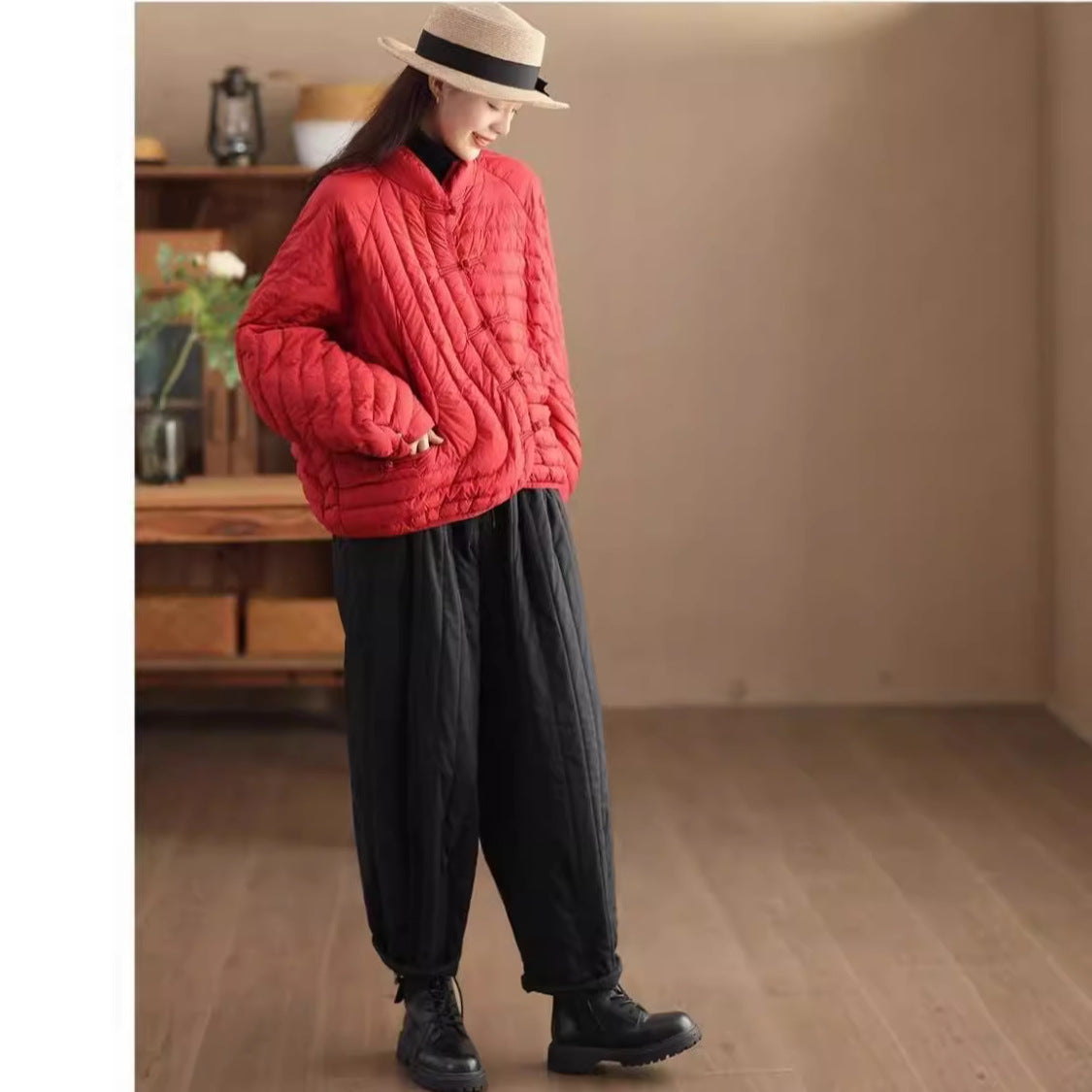 Retro Chinese Style Light Down Jacket Women's Short Loose Fit