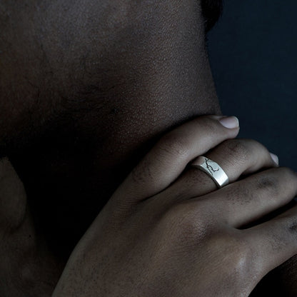 Retro cracked ring