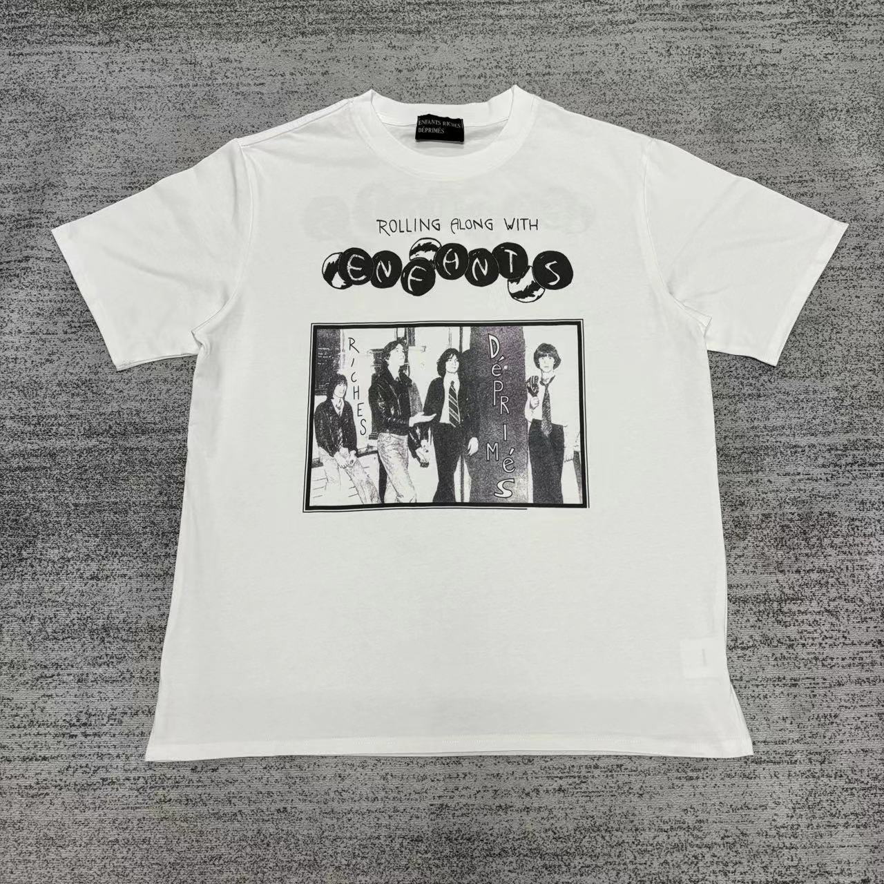 Retro Distressed Cotton T-shirt with Artistic Prints