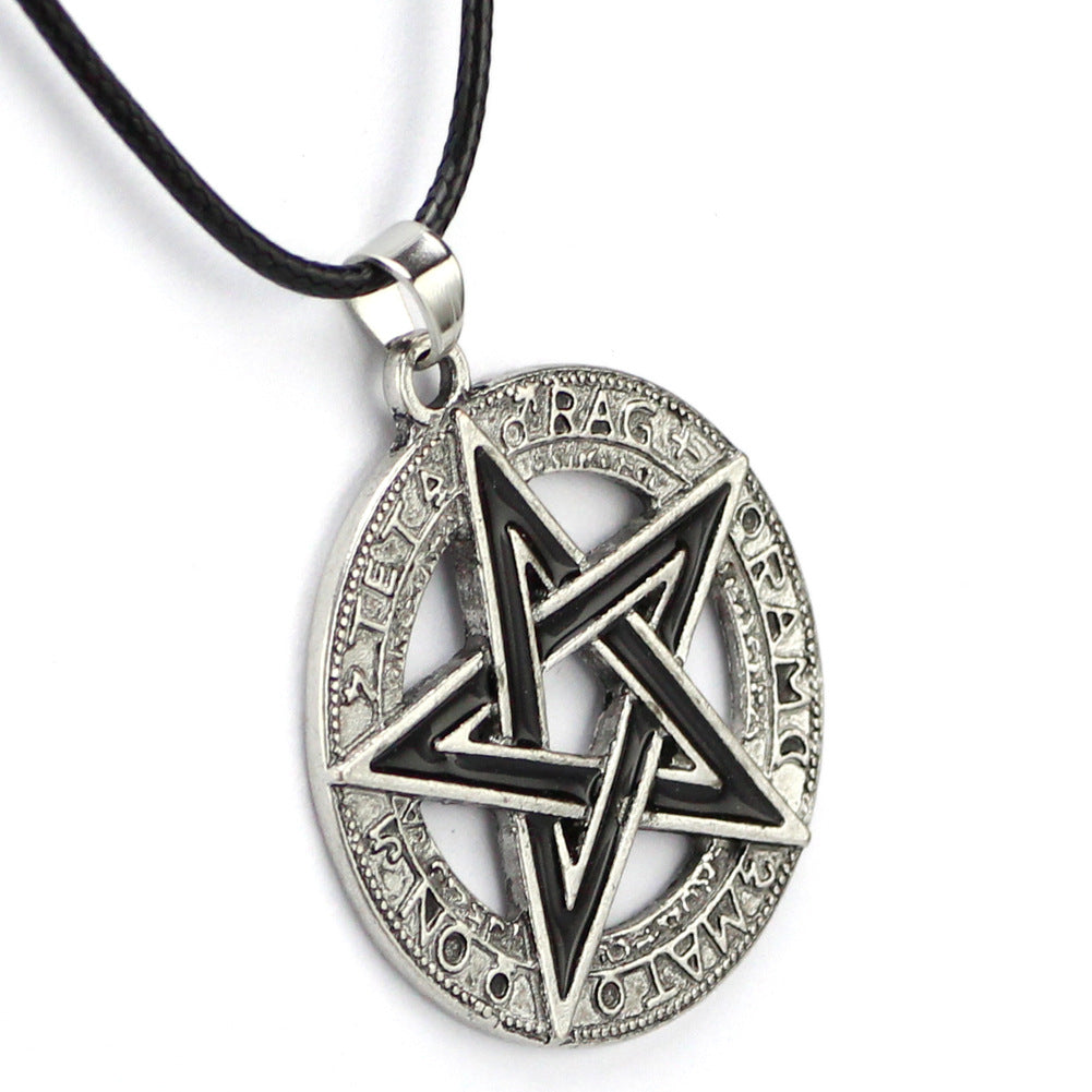 Retro five-pointed star pendant
