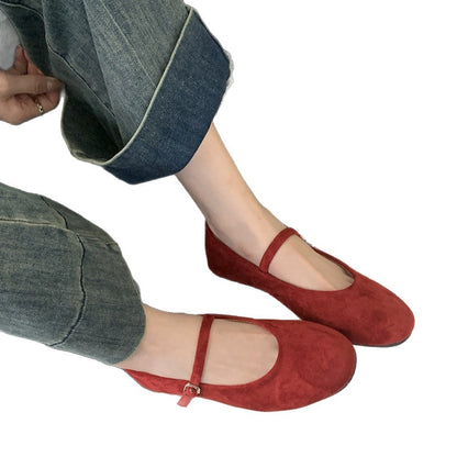 Retro flat shoes