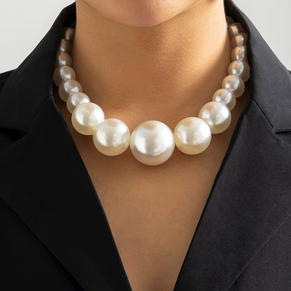 Retro imitation pearl beaded necklace