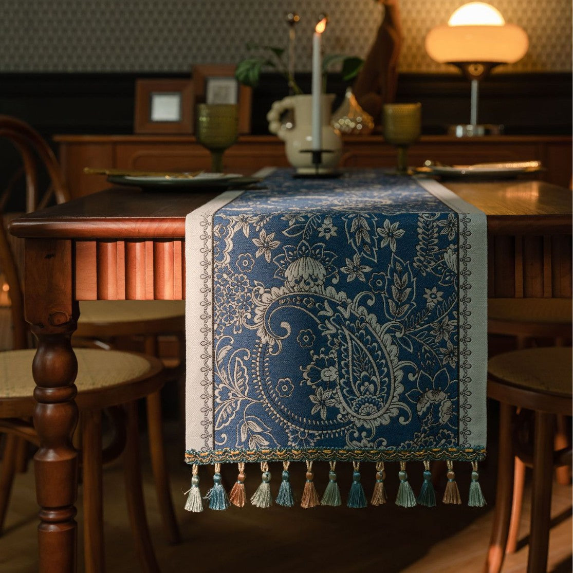 Retro Jacquard Table Cloth with Decorative Tassels