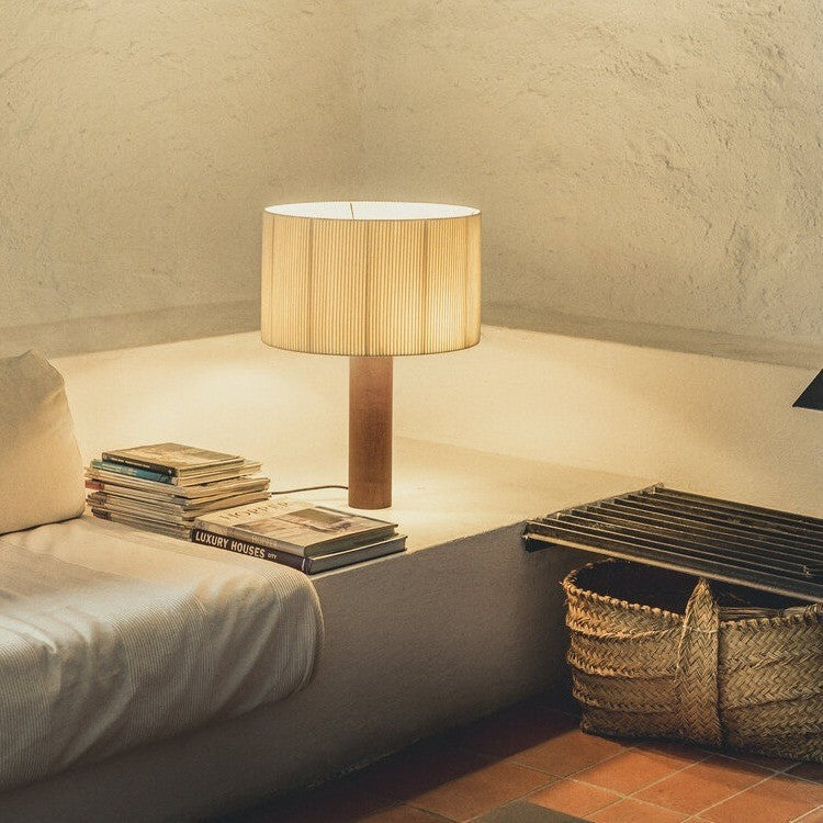 Retro Japanese-style table lamp
