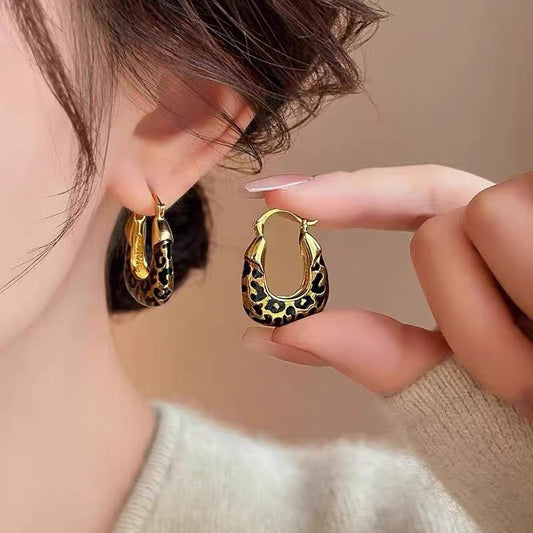 Retro Leopard U-Shaped Clip Earrings