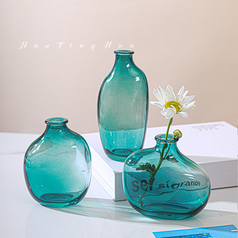 Retro Minimalist Irregular Vase