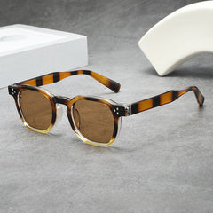 Black Frame Black Gray Lens