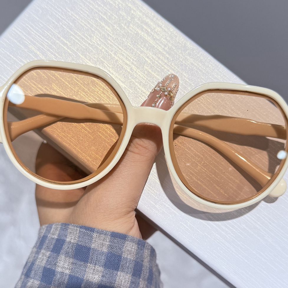 Retro Oval Frame Sunglasses with UV Protection