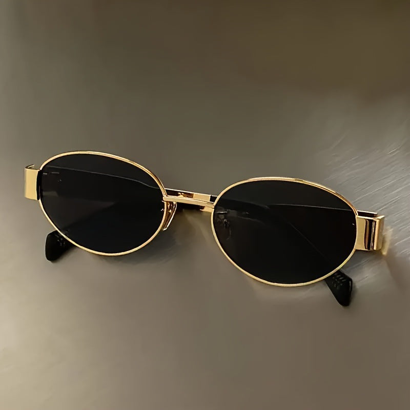 Retro oval-framed sunglasses