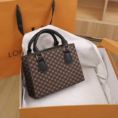 Retro pattern tote bag