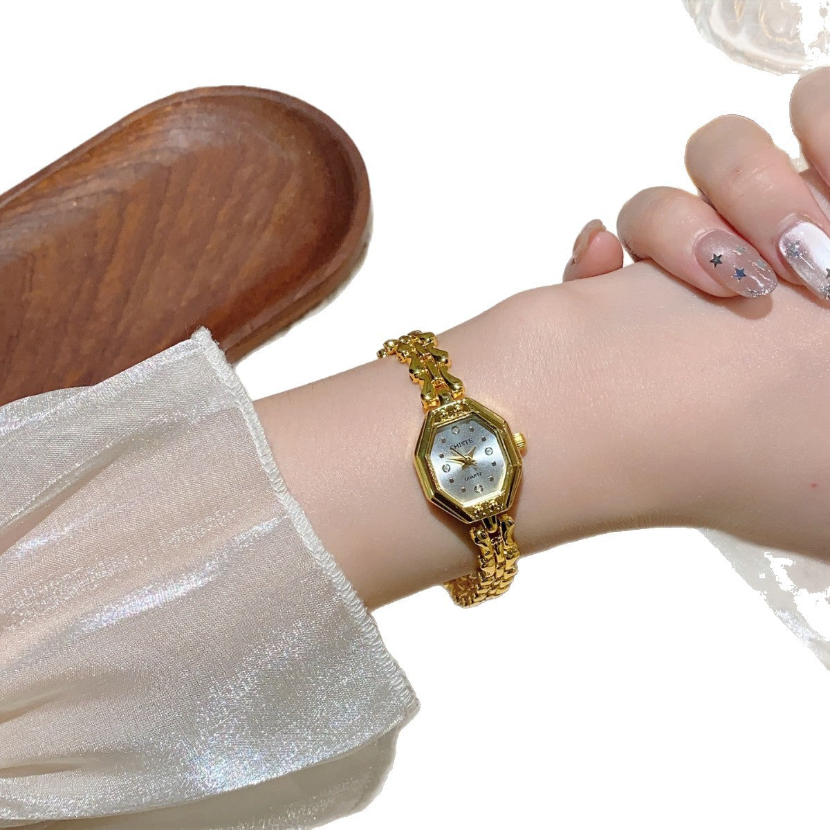 Retro Quartz Bracelet Watch