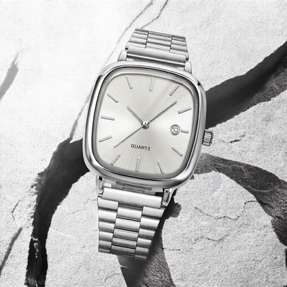 Retro quartz wristwatch