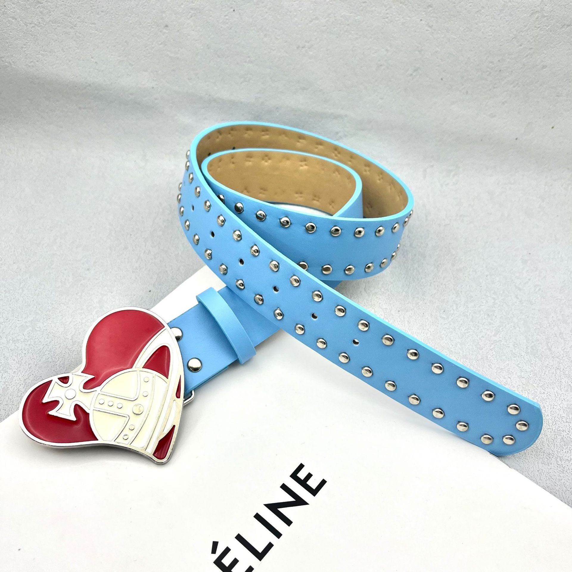 Retro red Saturn heart buckle decorated belt