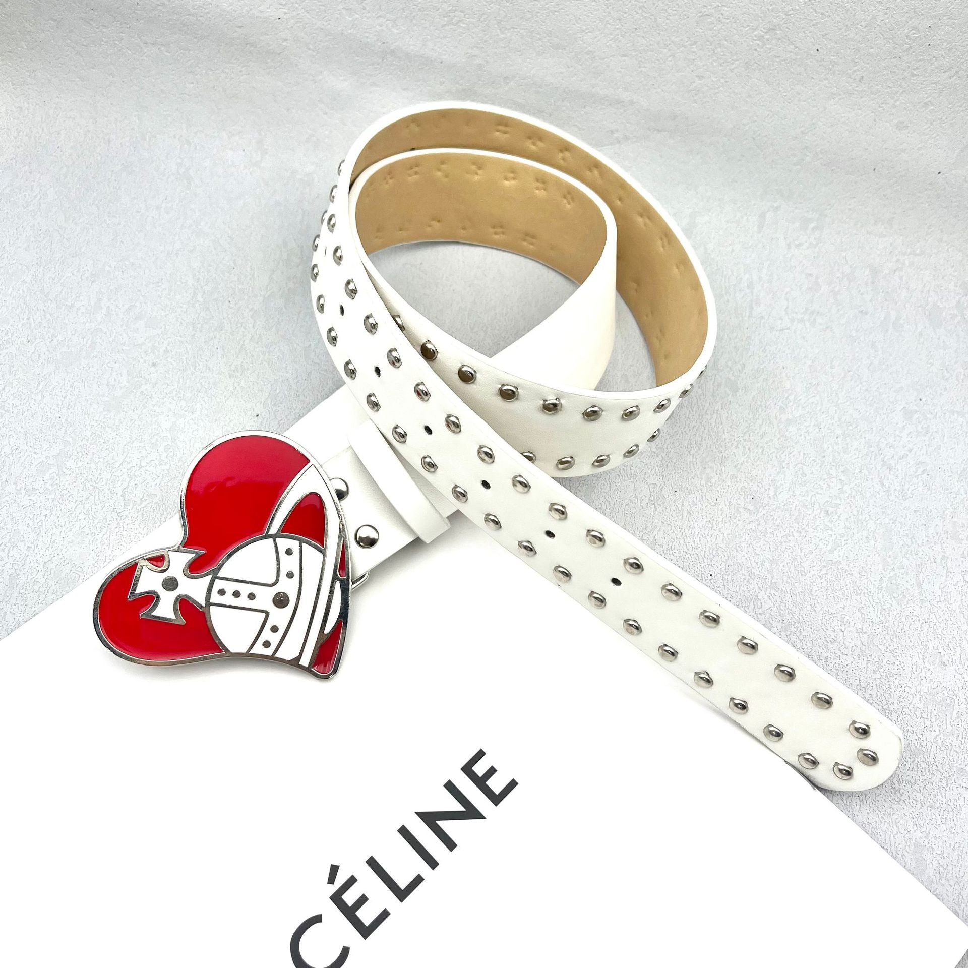 Retro red Saturn heart buckle decorated belt