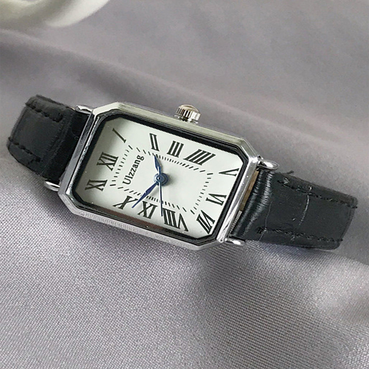 Retro Roman Blue Needle Square Quartz Watch for Women