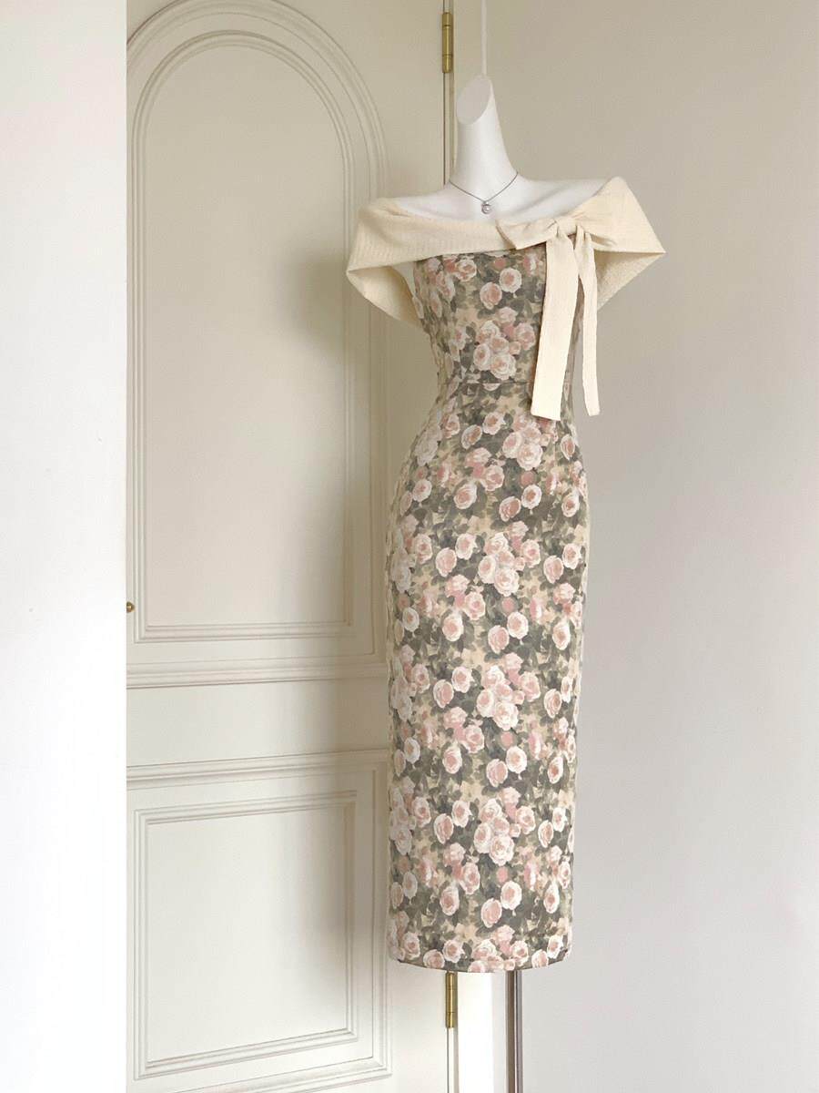 Retro romantic floral dress