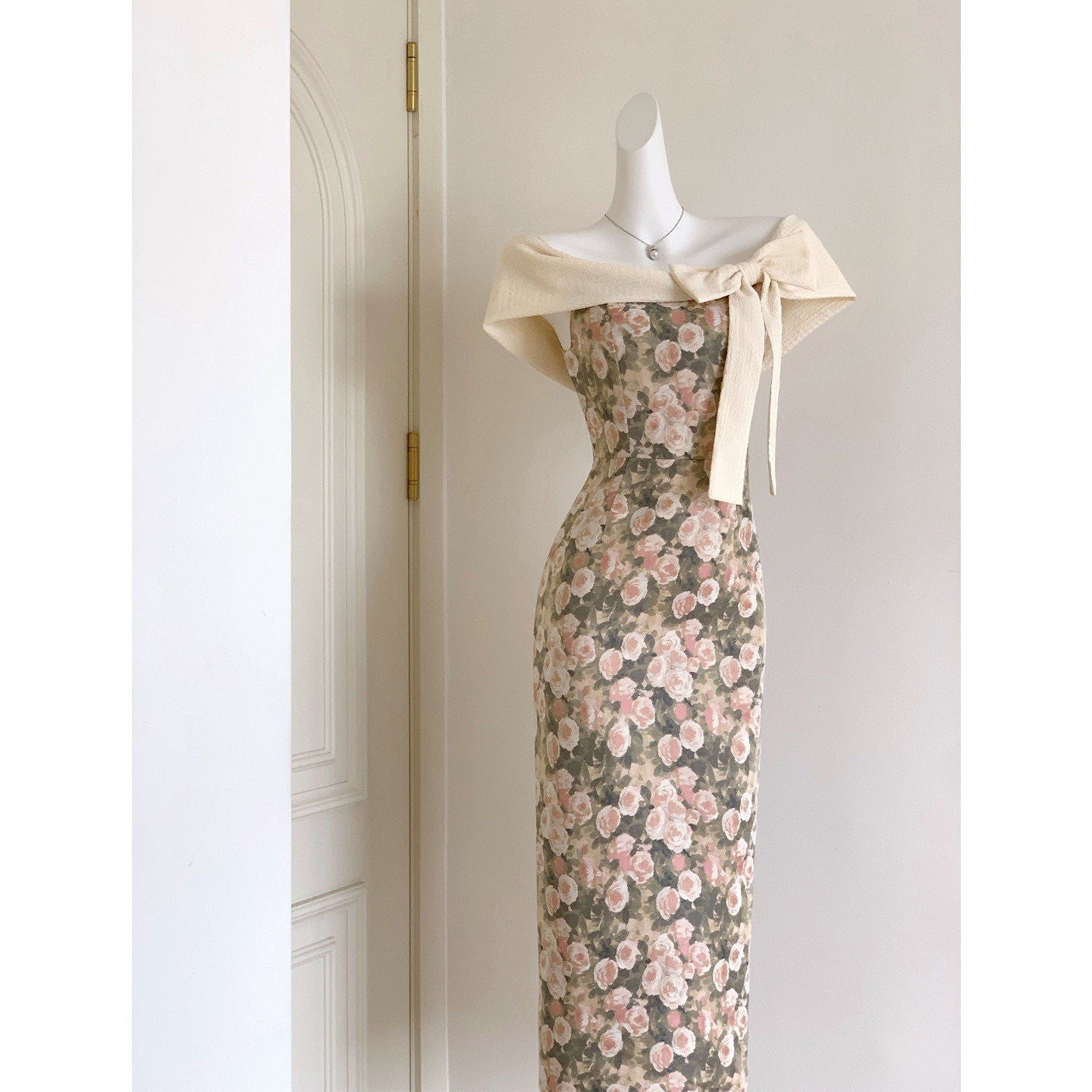 Retro romantic floral dress
