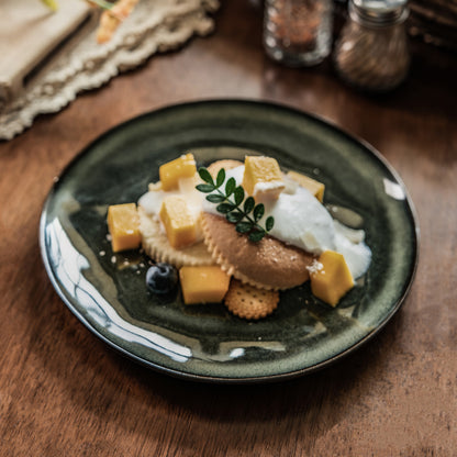 Retro Round Plate