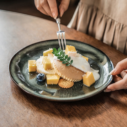 Retro Round Plate