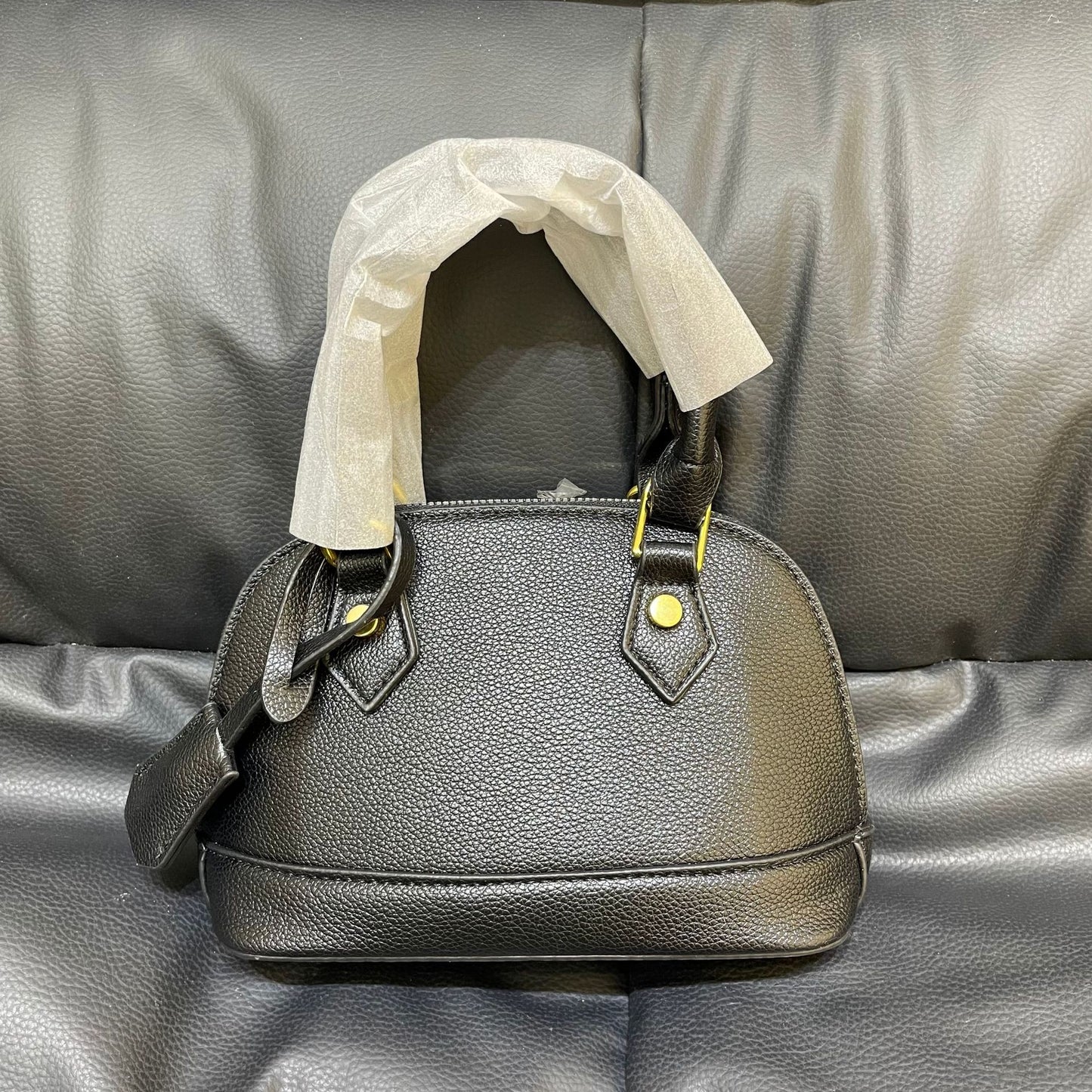 Retro Shell Crossbody Bag