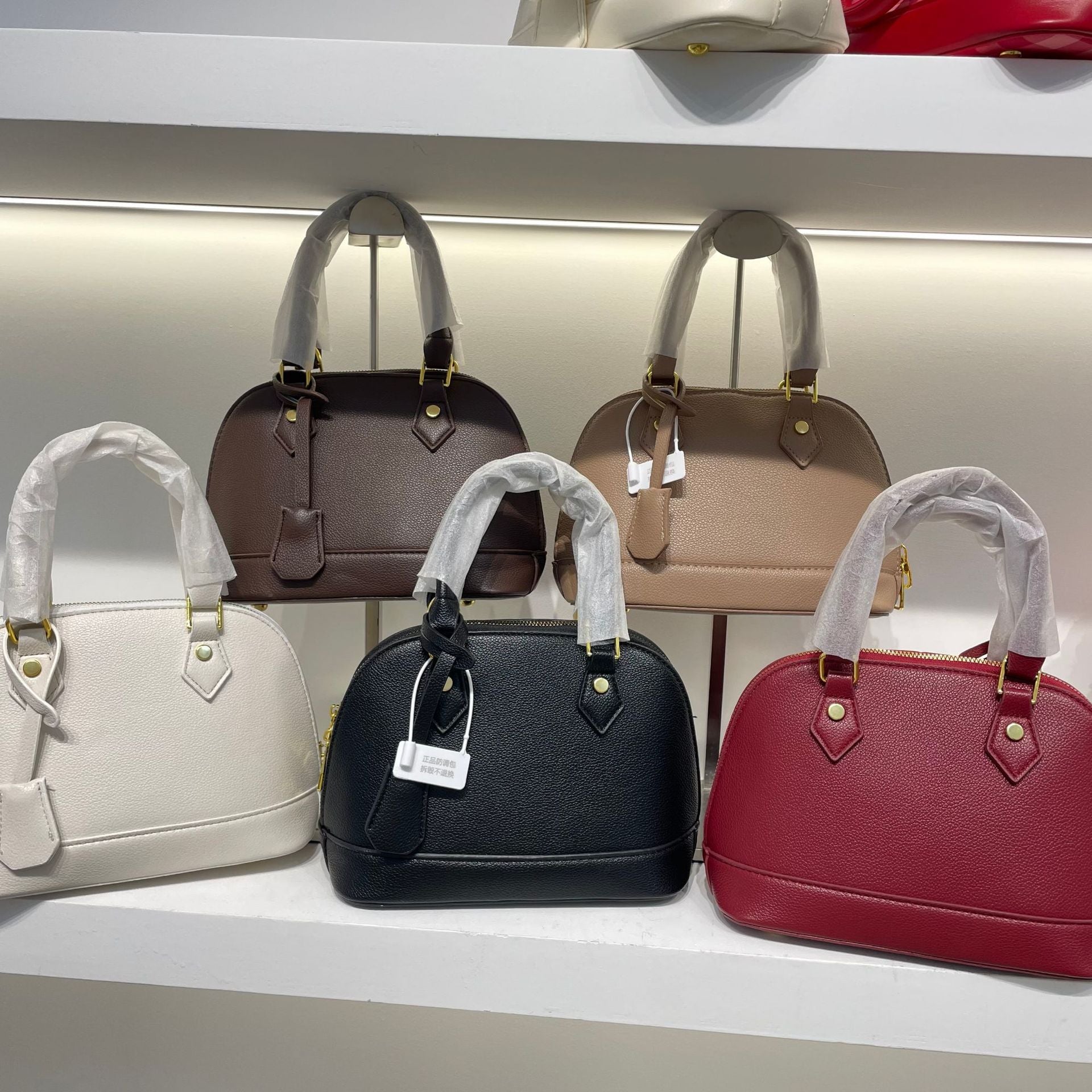 Retro Shell Crossbody Bag