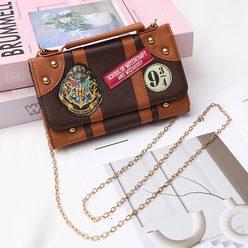 Retro Shoulder Chain Wallet