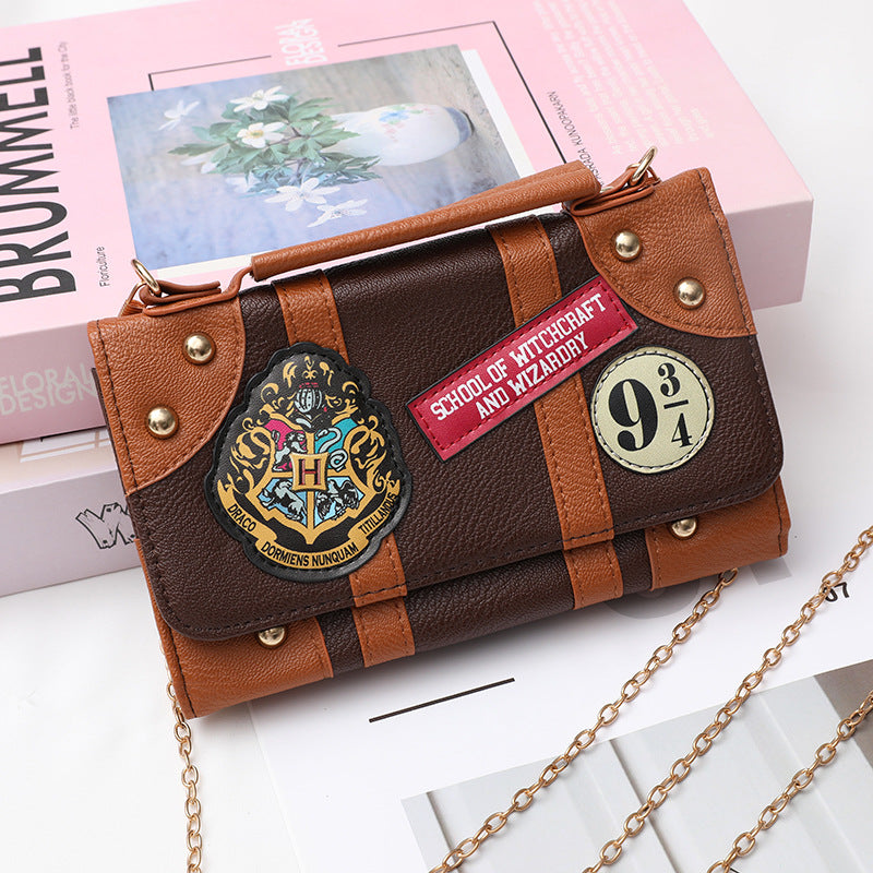 Retro Shoulder Chain Wallet