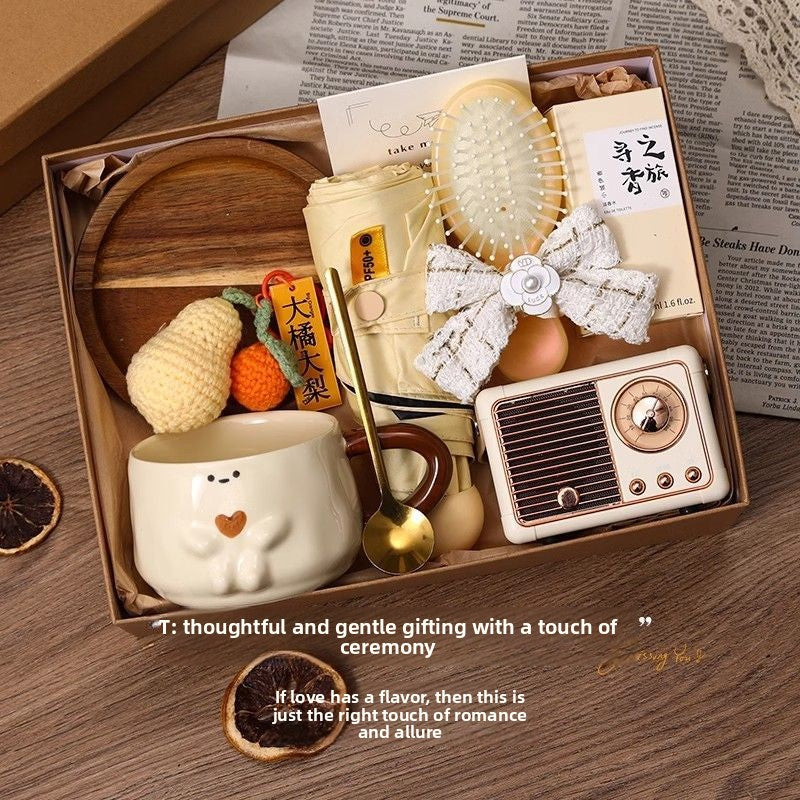 Retro Souvenir Cup for Gifting
