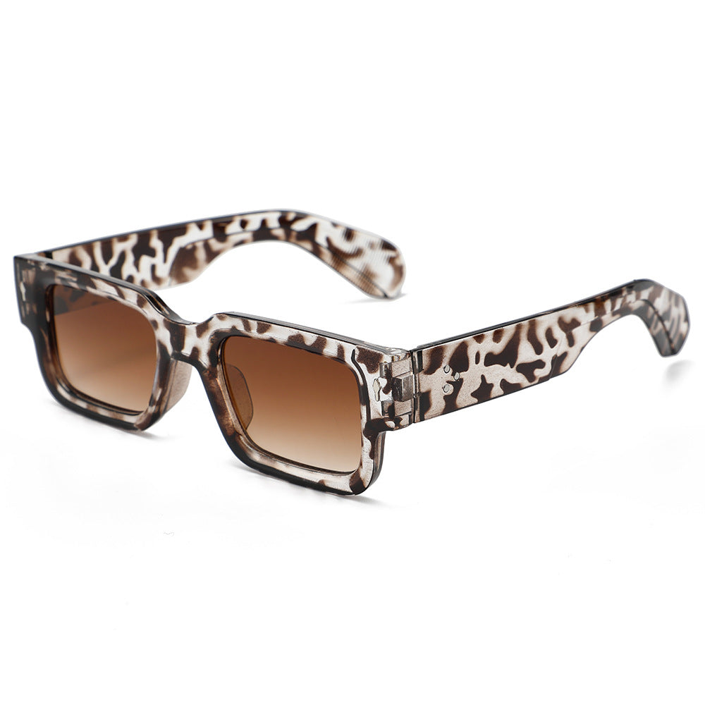 Retro square and simple sunglasses