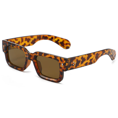 Retro square and simple sunglasses