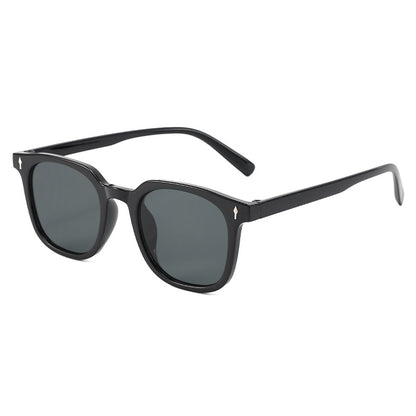 Retro square and simple sunglasses