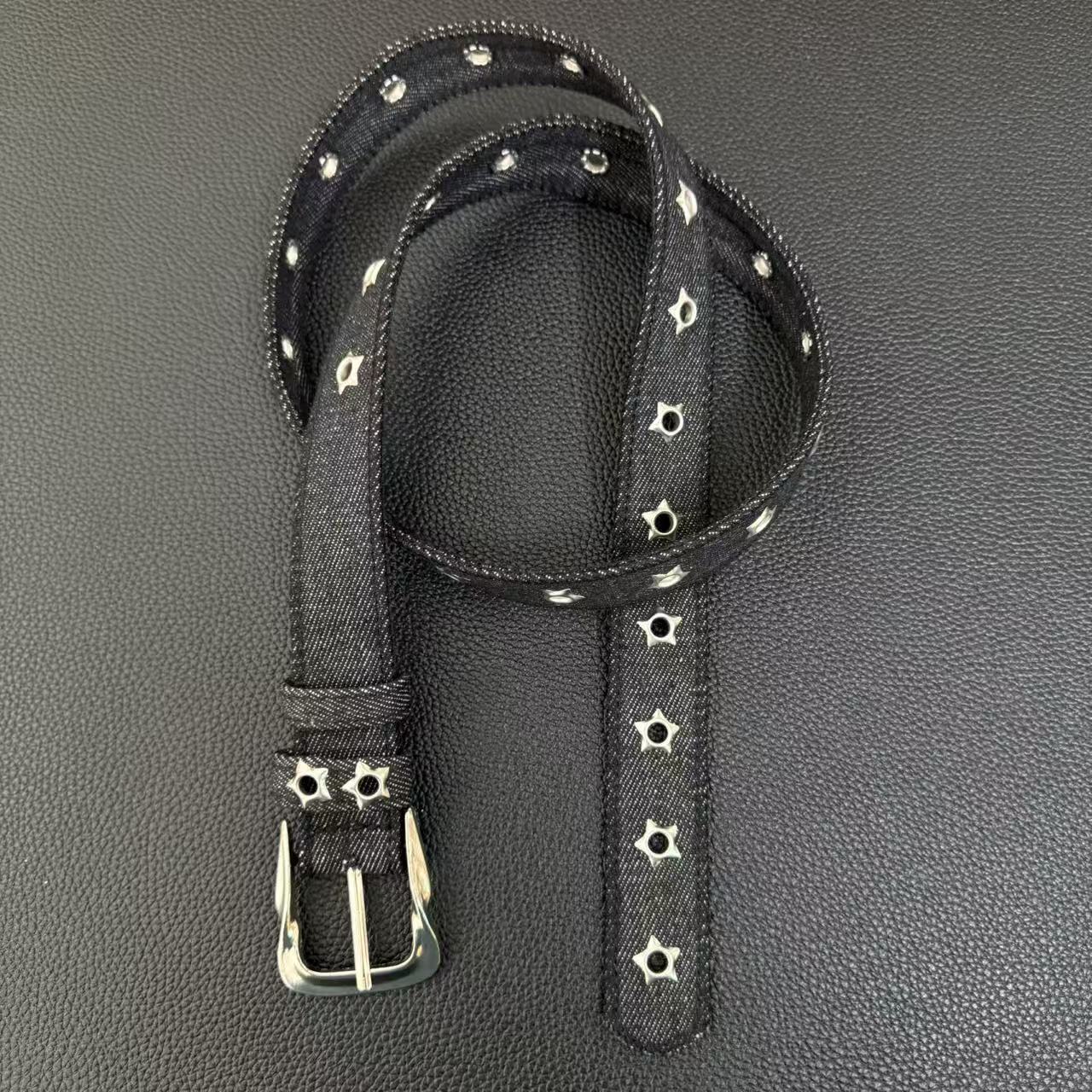 Retro star-shaped rivet belt without holes
