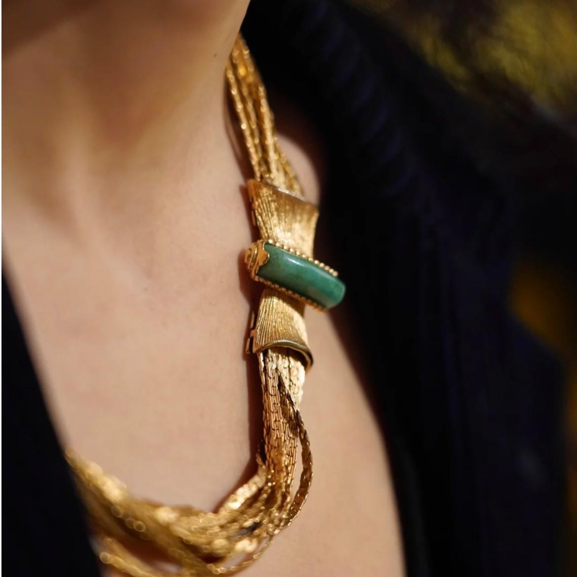 Retro style jewelry