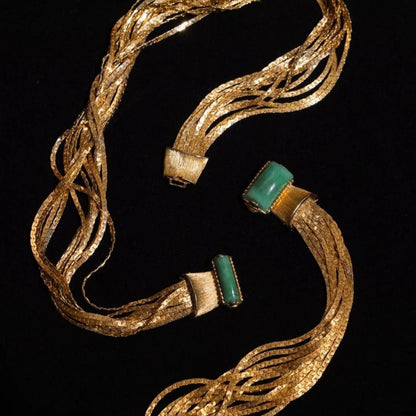 Retro style jewelry
