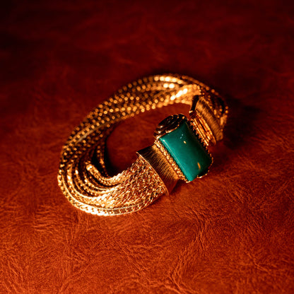 Retro style jewelry